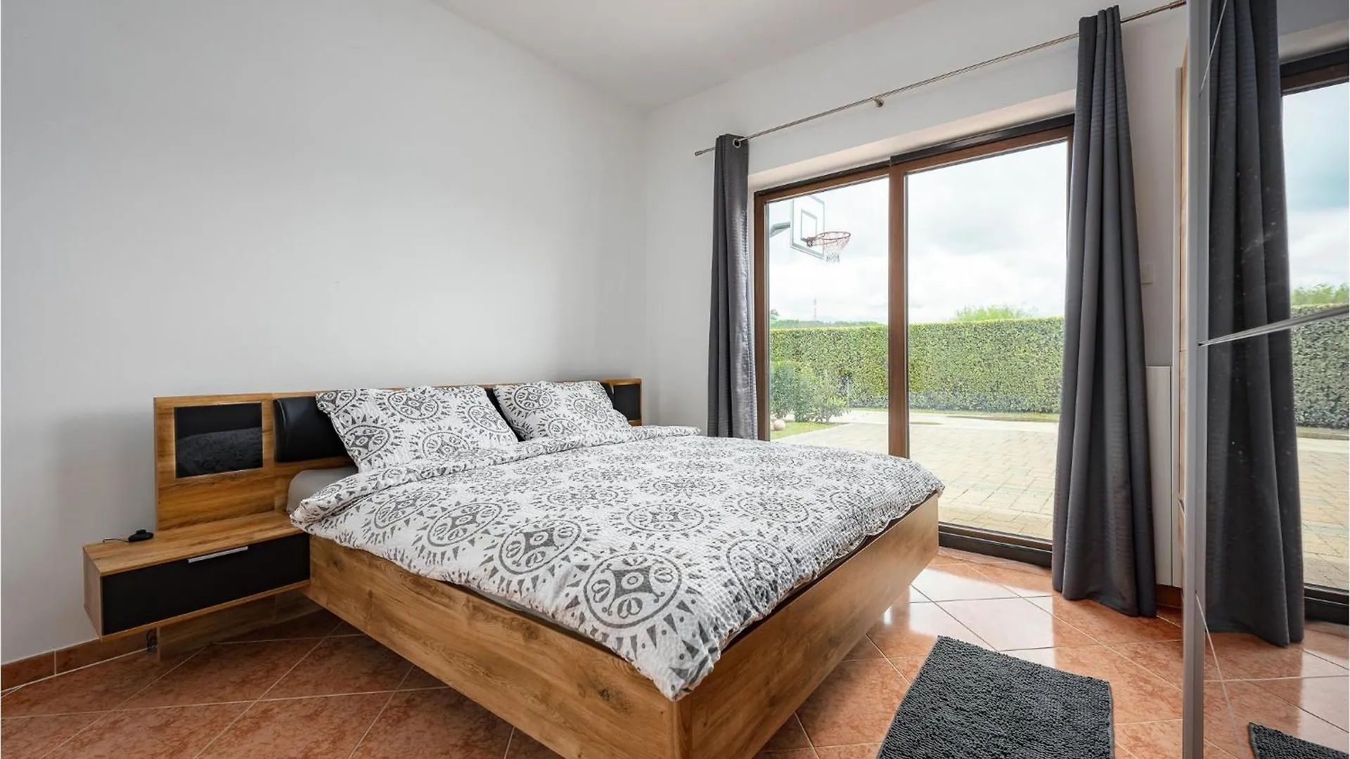 5 Bedroom Nice Home In Karojba Vikendica Motovun